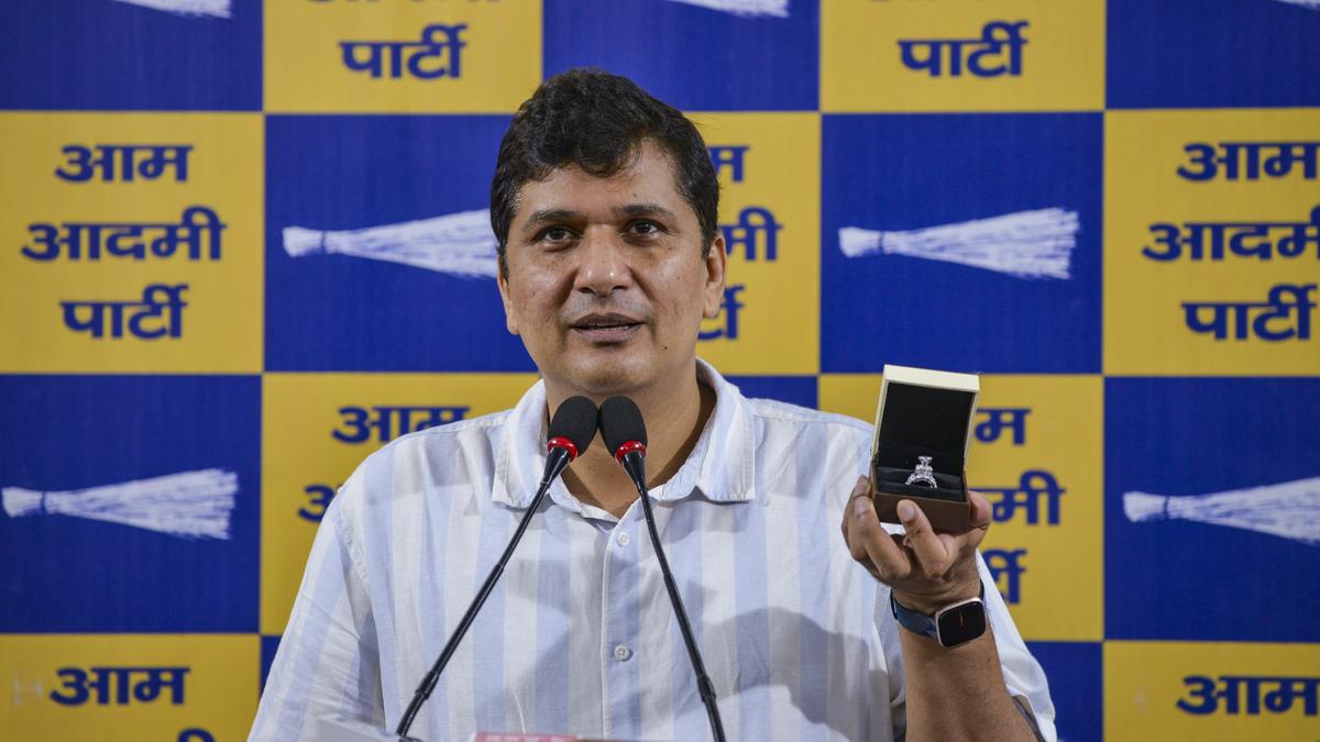 AAP accuses EC of 'inaction' over voter deletions