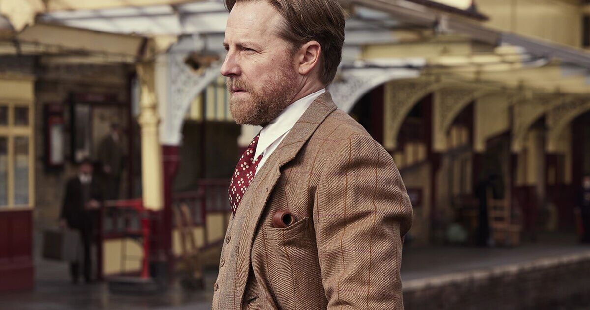 All Creatures Great and Small star weighs in on Siegfried and Mrs Hall romance