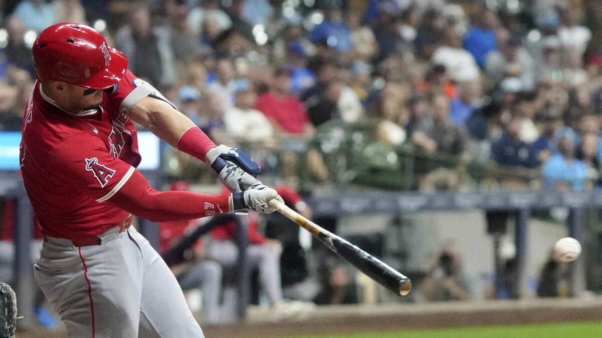 Angels continue to struggle, falling to Brewers for their seventh straight loss