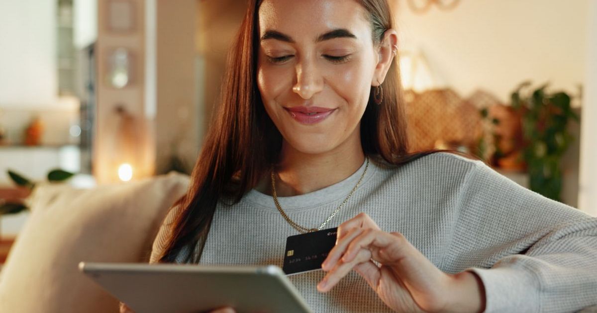 Apple fans rush to grab an iPad Air for 72% thanks to limited-time deal - The Mirror