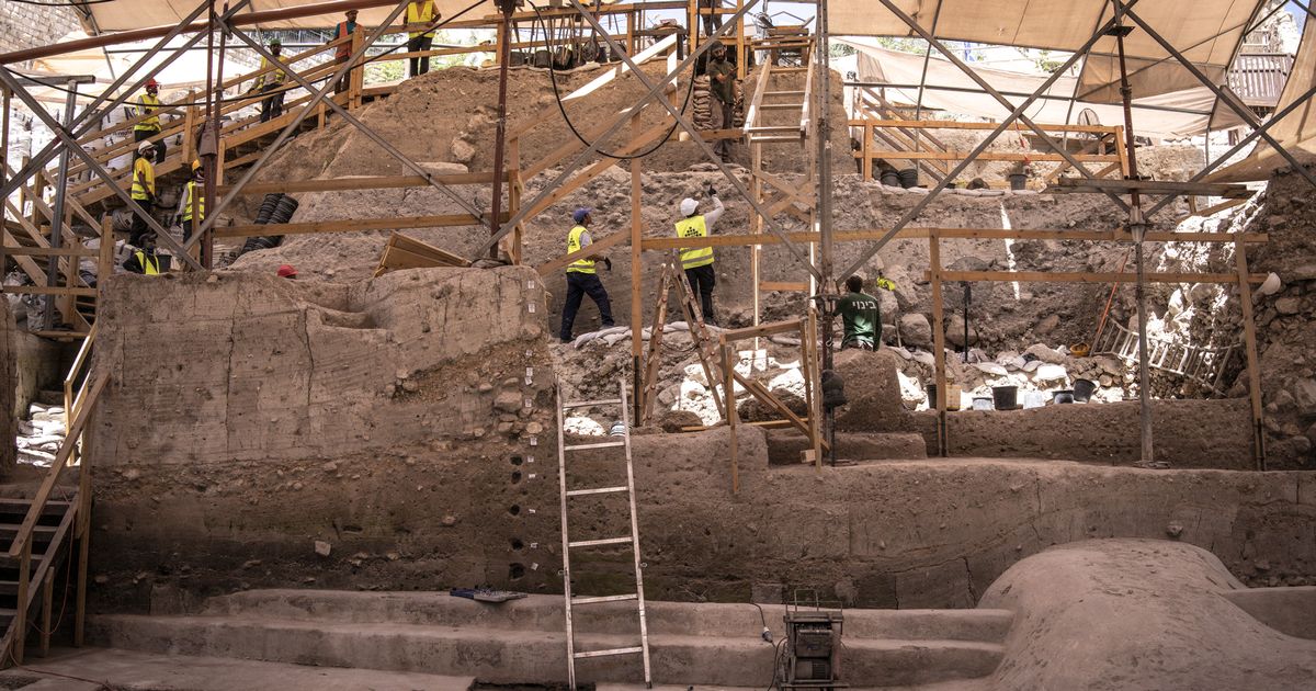 Archaeologists discover 'holy water' in Jerusalem where Jesus healed the blind - Daily Star