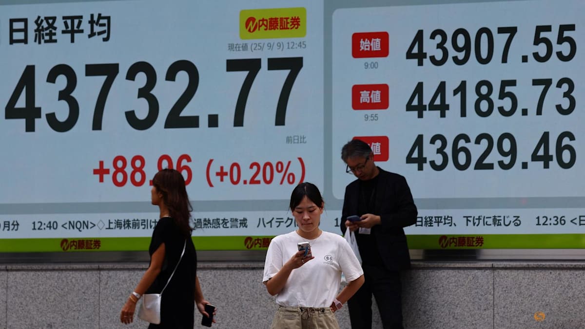 Asia stocks scale new highs, dollar tentative as investors eye Fed cut