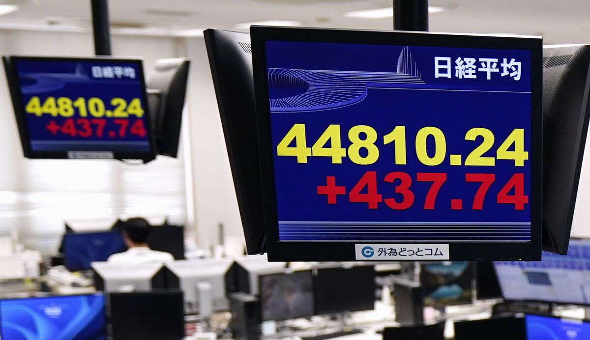 Asian Stock Index's New Record Shows Drivers Far Beyond China