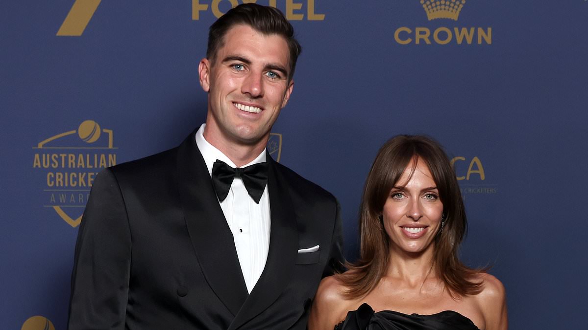 Aussie cricket coach gives fans some very bad news about Pat Cummins