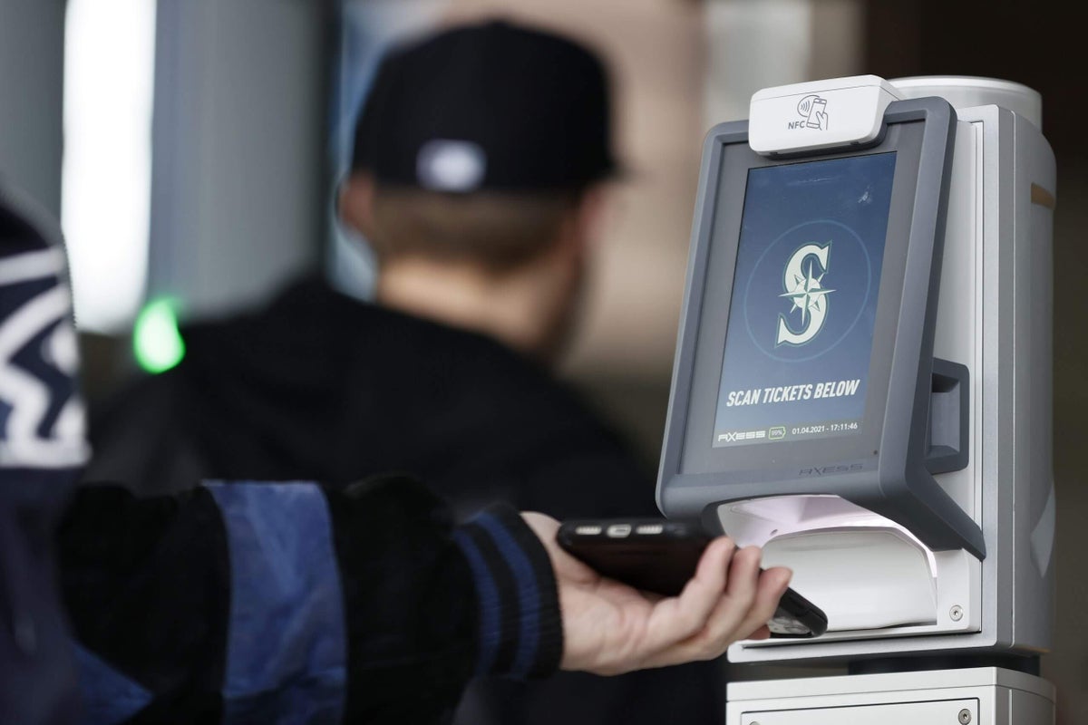 'Bad actors' are stealing, reselling fan tickets swiped from MLB's Ballpark app, MLB acknowledges