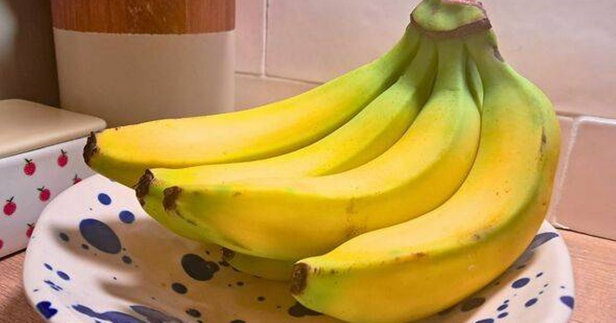Bananas stay fresh for weeks and won't go brown if stored with 1 household item - The Mirror