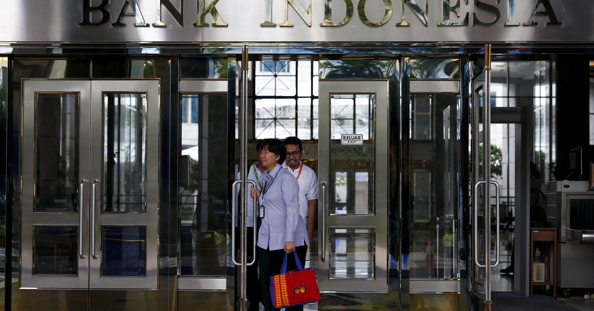 Bank Indonesia to hold rates this week as political shake-up hits rupiah: Reuters poll