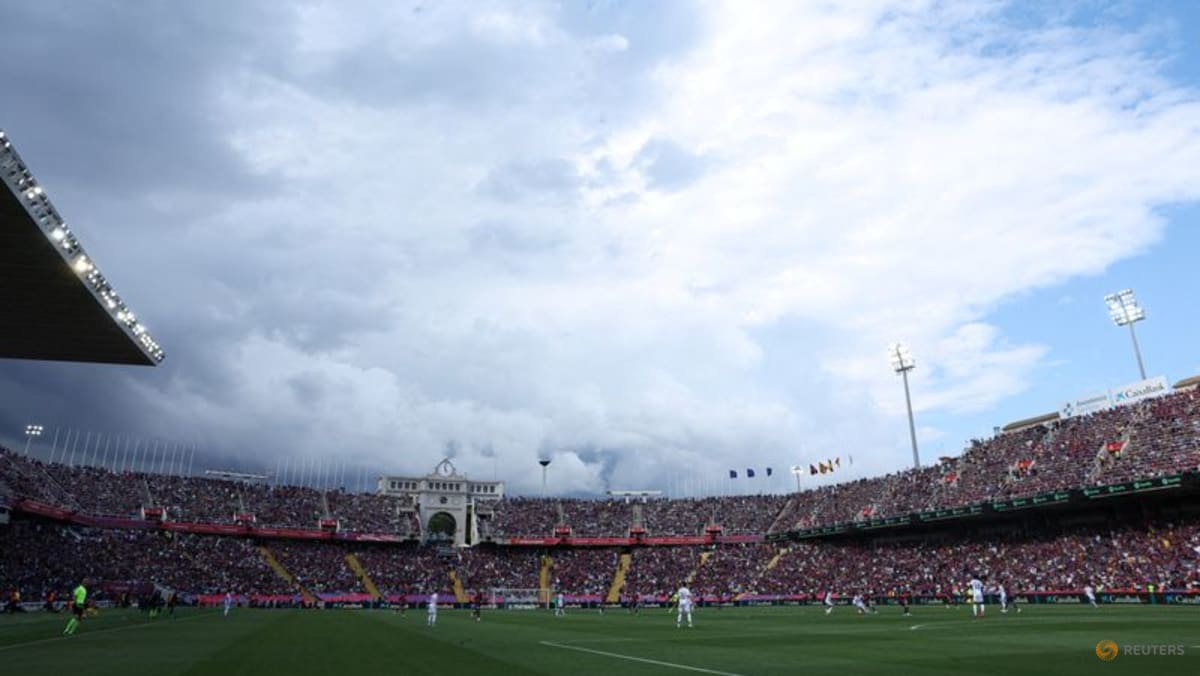 Barca to play Champions League clash v PSG at Lluis Companys