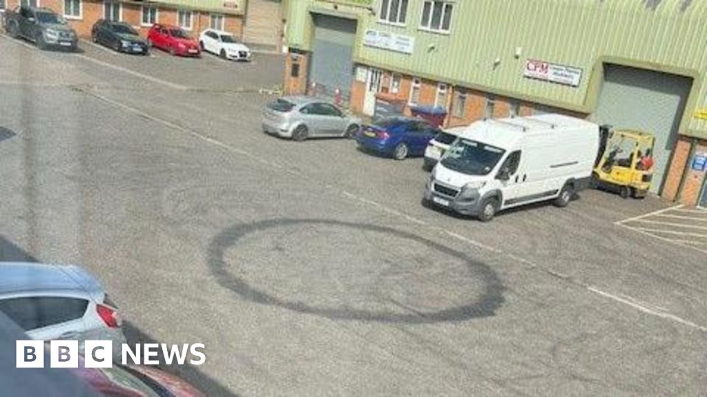 Beds Police unable to attend another illegal car meet in Flitwick