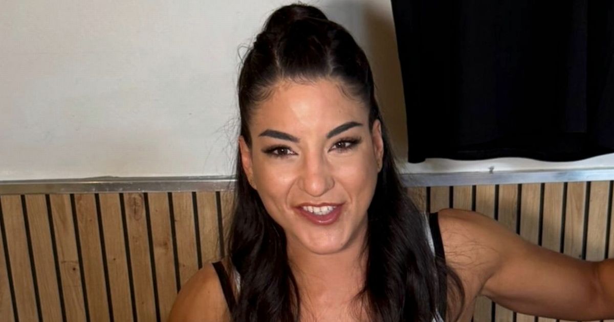 Brit tourist 'puts men to shame' in Benidorm with astonishing record break - The Mirror