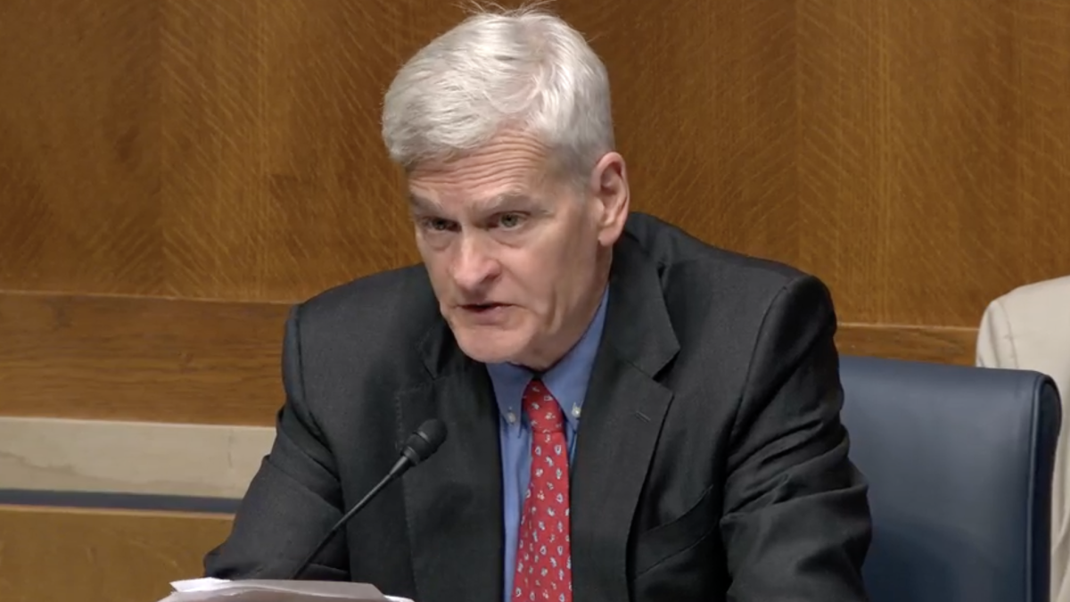 Commentary: Sen. Cassidy, whose vote got RFK Jr. his job, finally starts to make amends