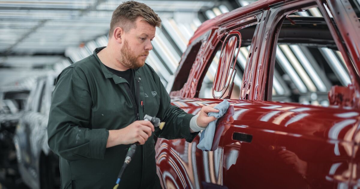 Cyber-attack on carmaker Jaguar Land Rover threatens thousands of jobs