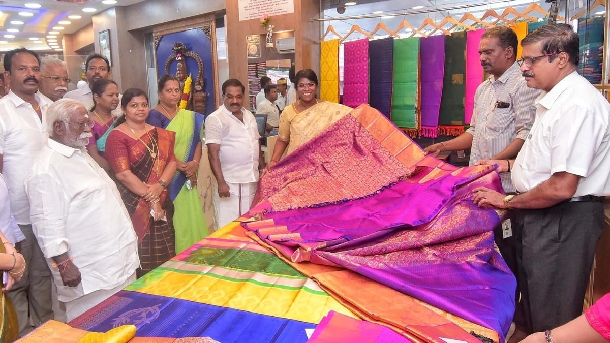 Deepavali sales target set at ₹5 crore for Co-optex in Kanniyakumari district