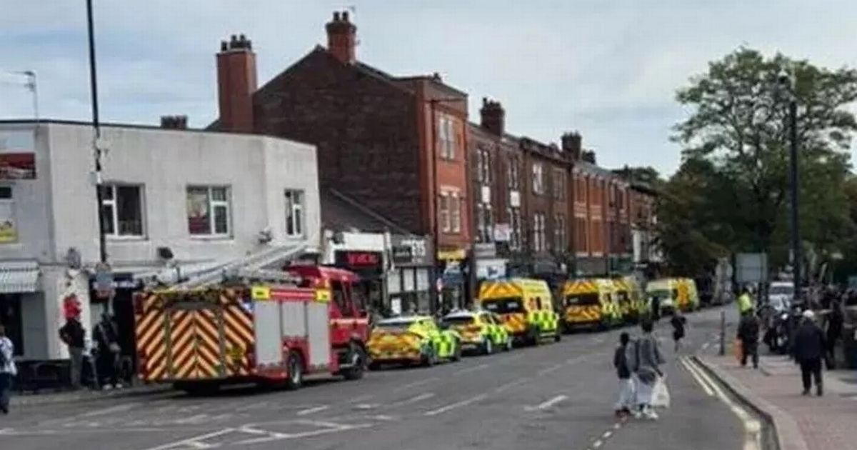 Diners rushed to hospital after family meal that felt like 'chewing on glass' - The Mirror