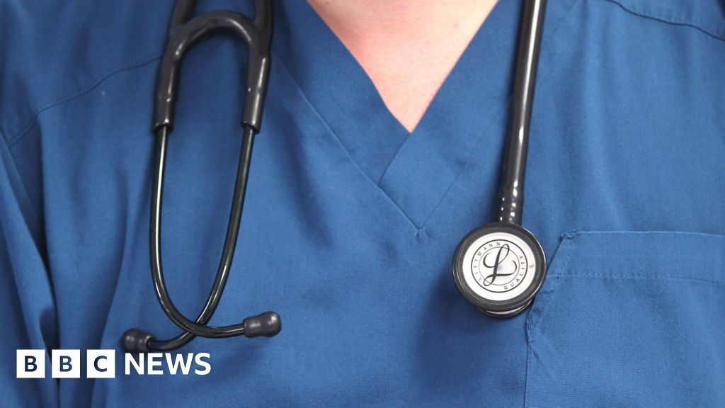 Doctor who left patient mid-operation for sex with nurse avoids ban