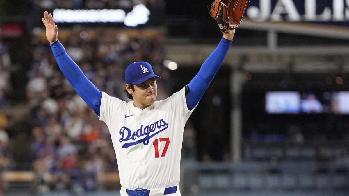 Dodgers Dugout: Here's why Dave Roberts did the right thing pulling Shohei Ohtani from his no-hit bid