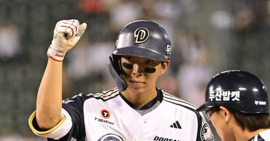 Doosan Bears' Cho: Kim Min-seok's batting key to position