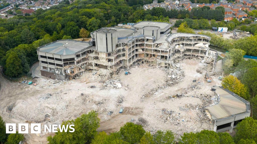 Drone images show demolition of former Berkshire council HQ