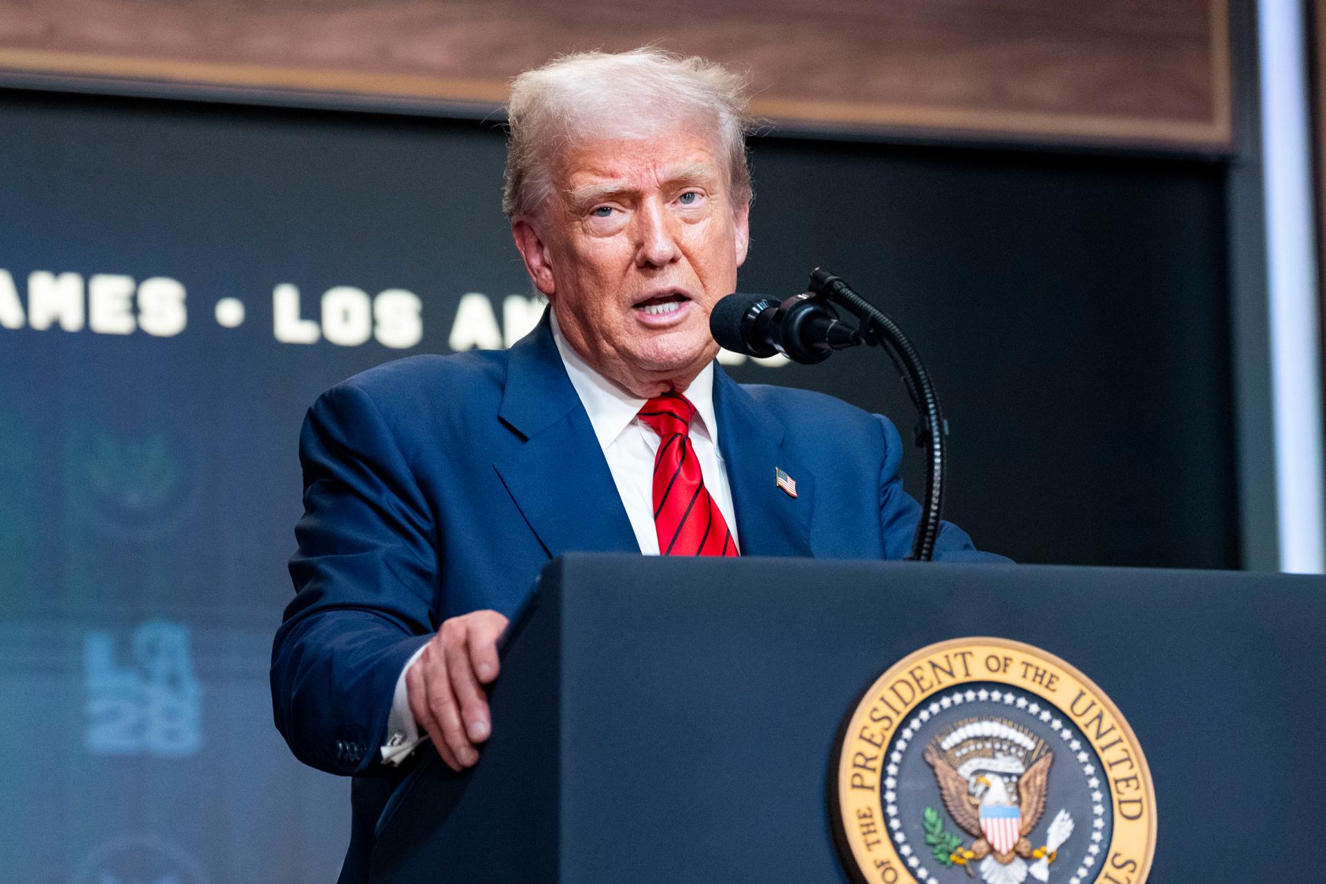 Executive order for visa solution - The Korea Times