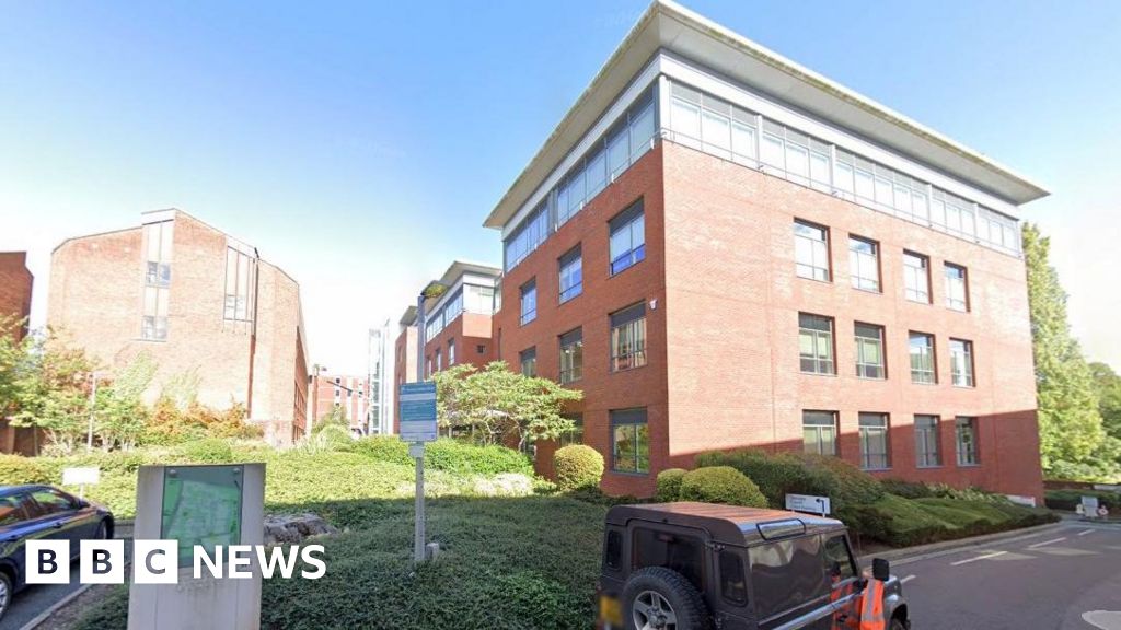 Exeter City Council faces £400,000 bill for new offices