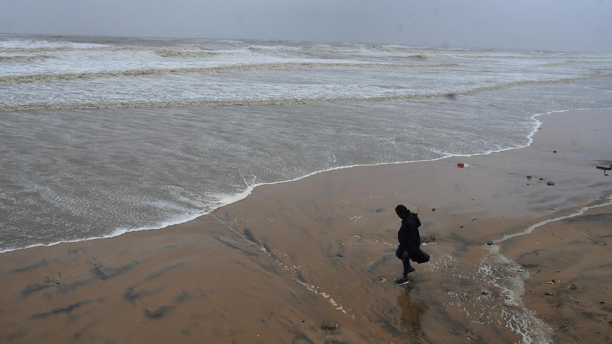 Flash mob campaign ahead of Suryalanka Beach Festival, coinciding with World Tourism Day