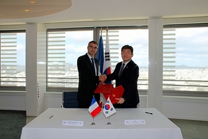 Former finance chiefs call for 'economic innovation' to enhance growth potential