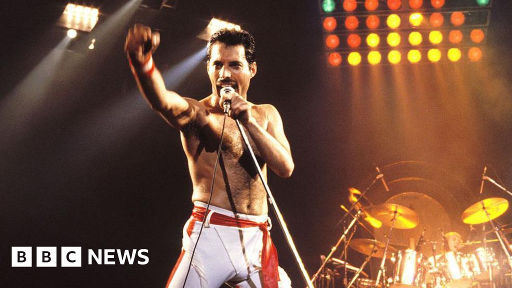 Freddie Mercury: Queen singer memorial garden opens in Feltham