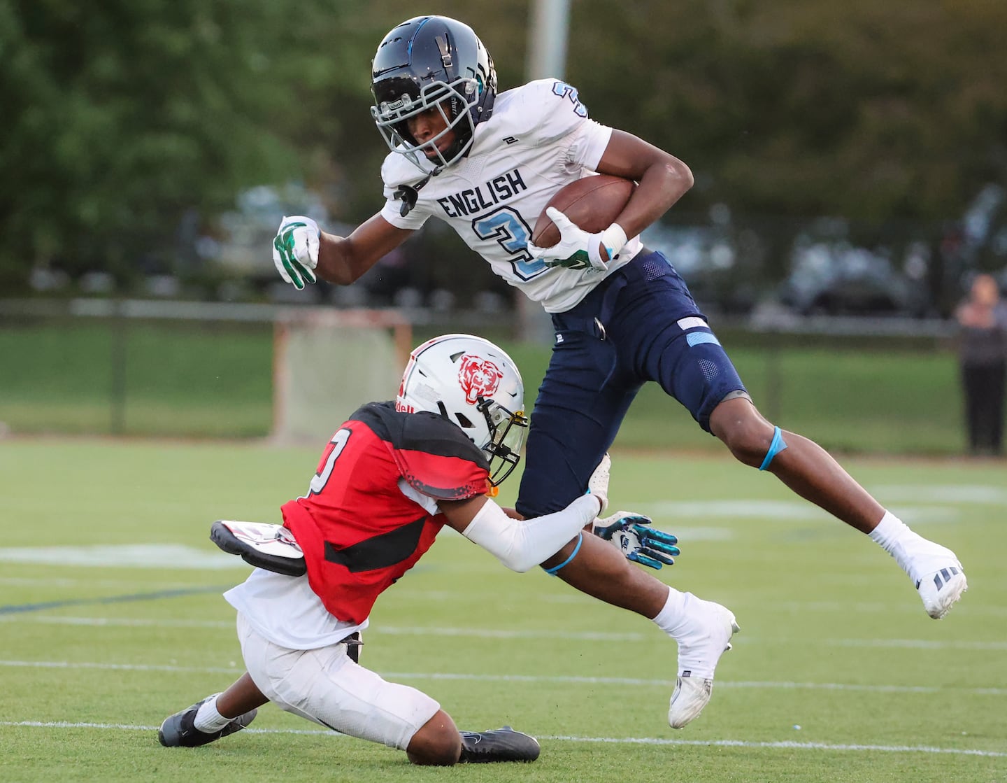 Friday's HS Football Roundup: Isaiah Peebles's fourth-quarter heroics spell a win for English High - The Boston Globe