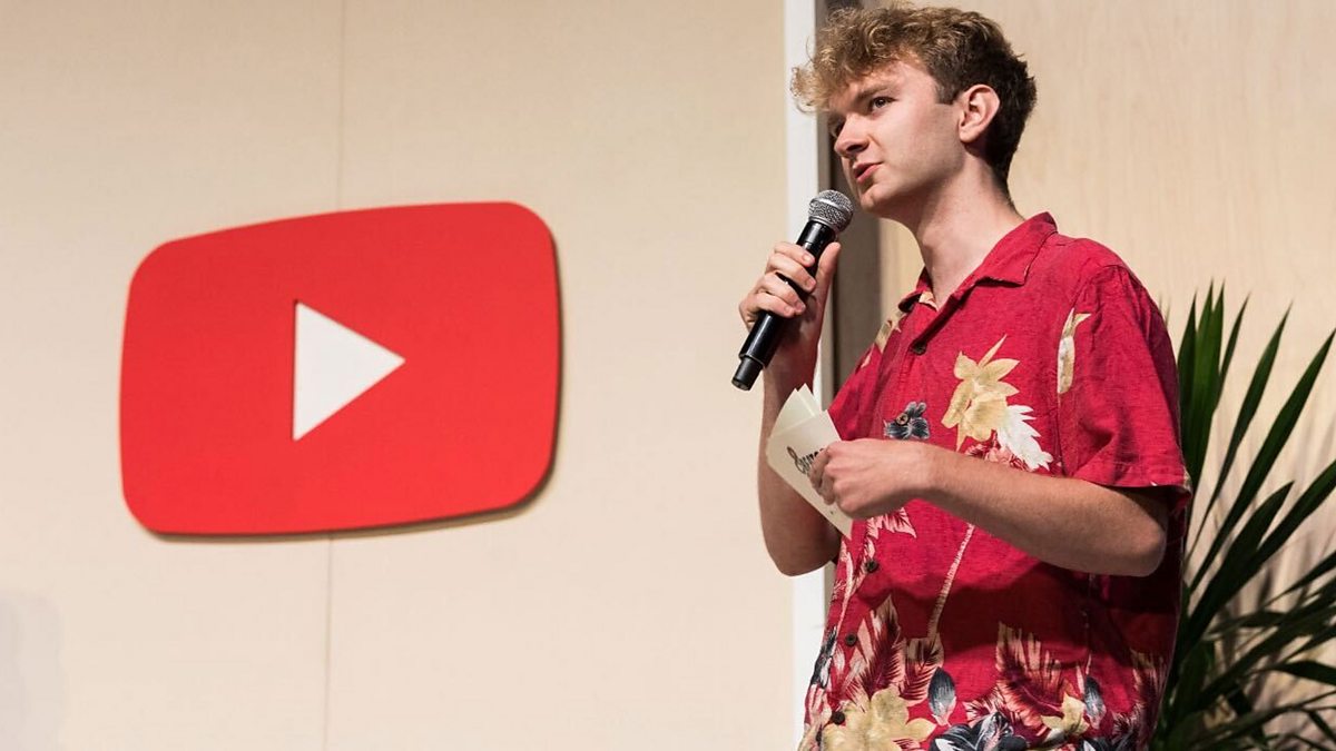 From gaming to the rise of AI: TommyInnit on what's really worrying teens - BBC Bitesize