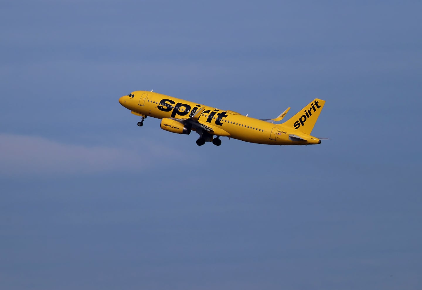 'Get off the iPad': Air traffic control slams Boston-bound flight for close Air Force One encounter - The Boston Globe