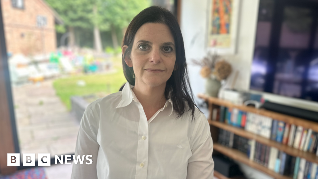 'Gravesend physio's sexual assaults should have been stopped'