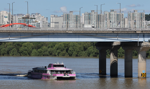 Hangang Bus rocked by safety concerns