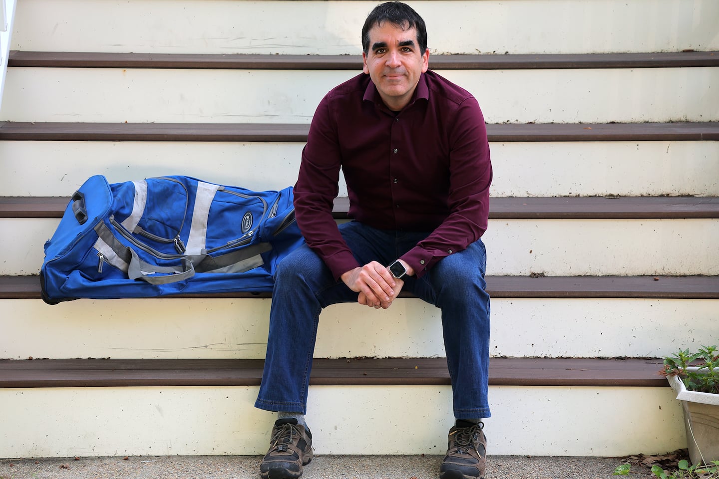 He put an AirTag in his checked luggage. The airline lost it anyway. - The Boston Globe