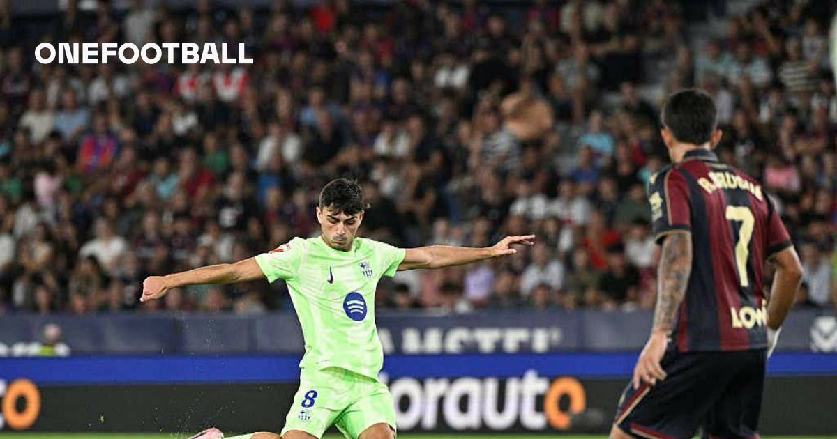 ✋ He's one of us, Pedri doesn't get the handball rule either