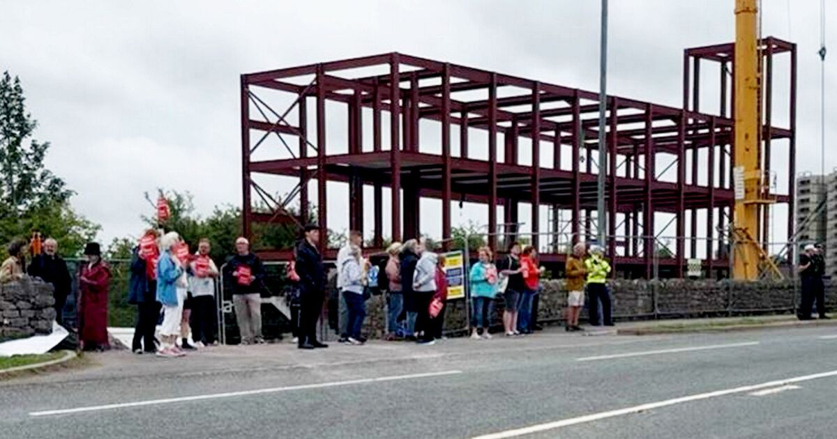 'Hideous' mosque project 'totally out of character' says furious mum