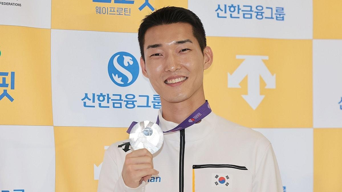 High jumper Woo Sang-hyeok calls world championships silver medal 'miracle' - The Korea Times