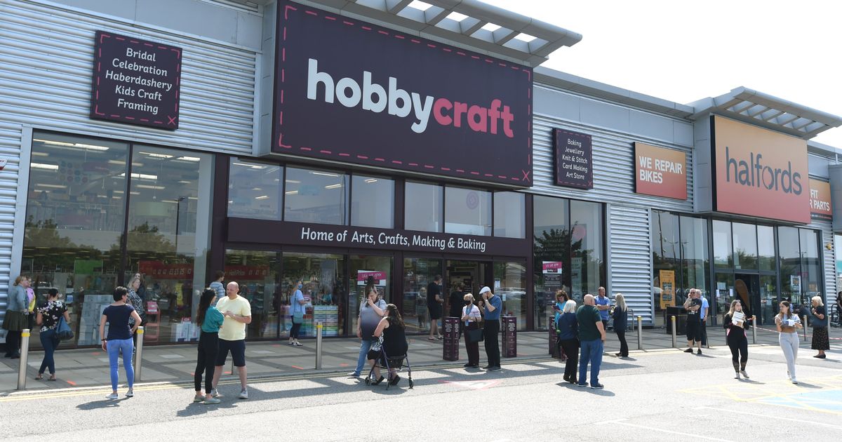 High street chain launches 70% off closing down sale this weekend as it shuts 3 stores - Daily Star