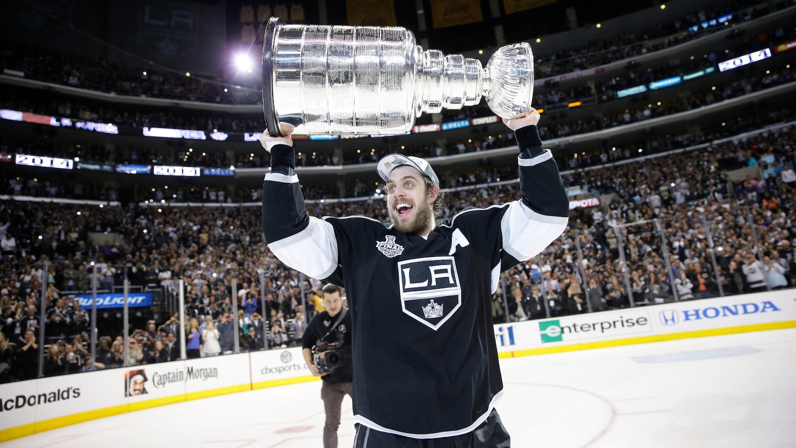Hollywood endings: LA icons Clayton Kershaw, Anze Kopitar announce impending retirements on same day