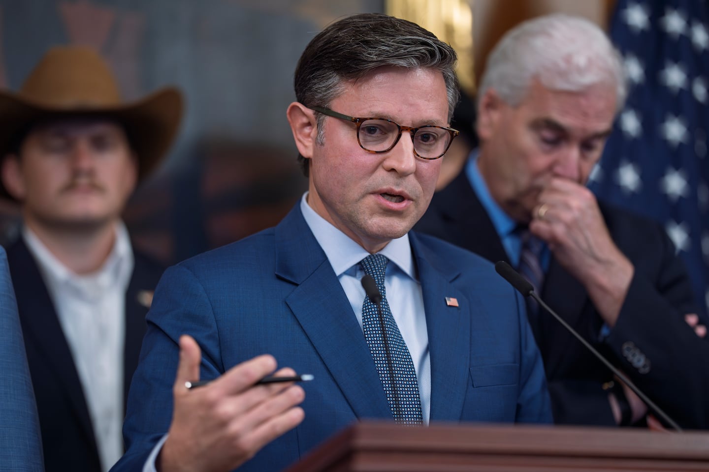 House voting on funding patch as parties trade blame for potential shutdown - The Boston Globe