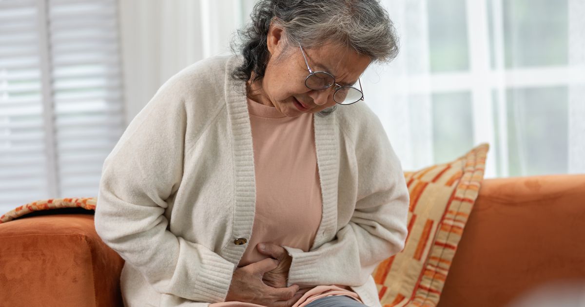 'I'm a doctor - knowing these 5 cancer symptoms could save your life' - The Mirror