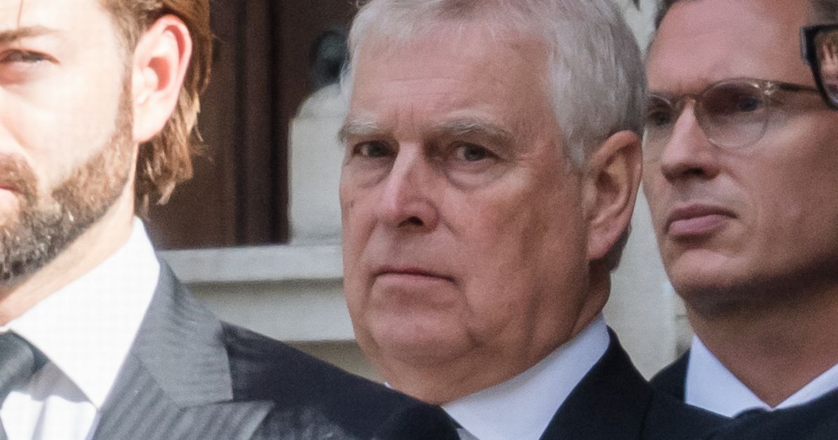 'I watched Prince Andrew try to bond with William - his awkward reaction says it all' - The Mirror