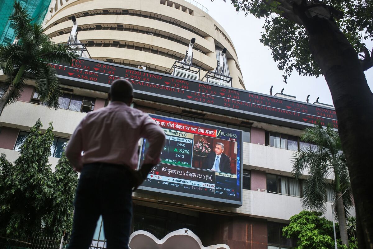 India's Most Popular Big IPO of the Year Poised to Begin Trading