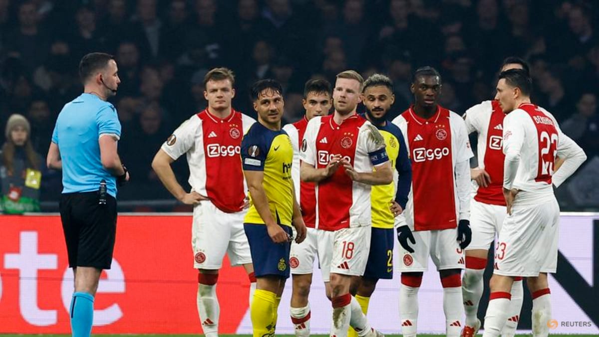Inter clash too early for Ajax, but they spot an opportunity
