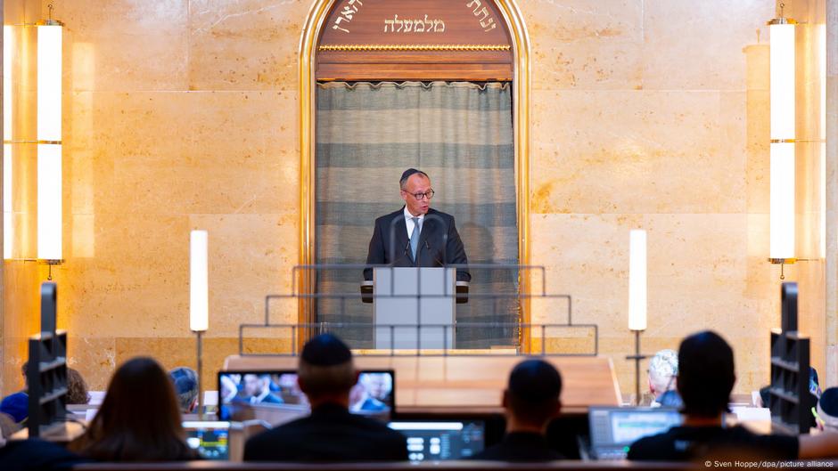 Jewish life in Germany: Merz gives emotional speech