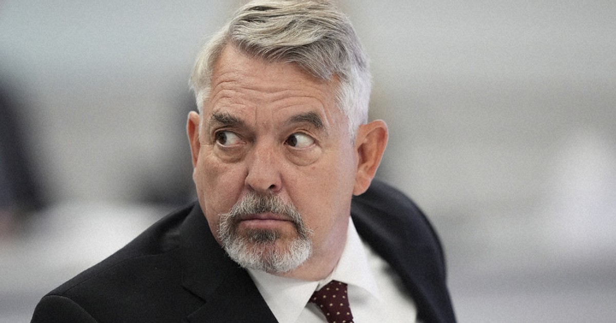 Kennedy's vaccine advisers change COVID shot guidance, calling them an individual choice