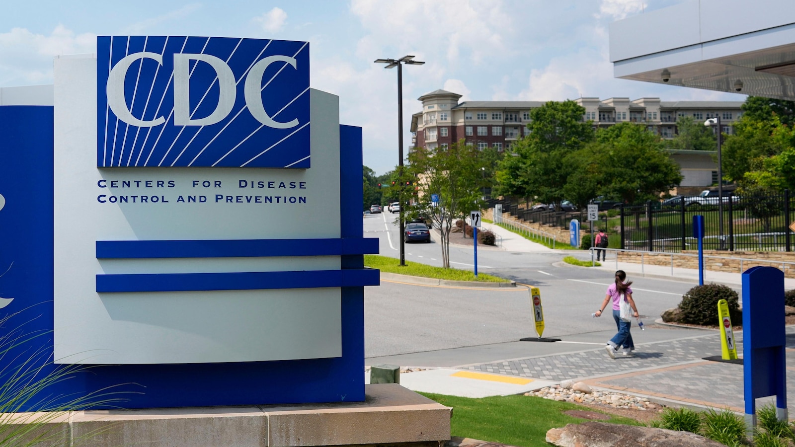 Kennedy's vaccine committee plans to vote on COVID-19, hepatitis B and chickenpox shots