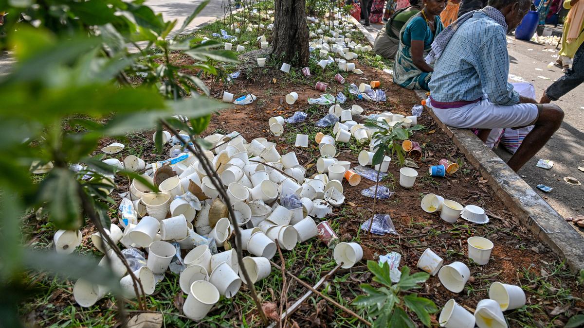 Kerala Assembly flags perils of using 'paper cups' as substitute for plastic food containers