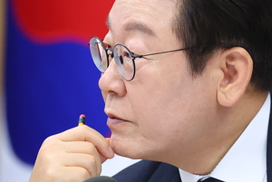 Lee Jae Myung begins drive for 2-term presidency