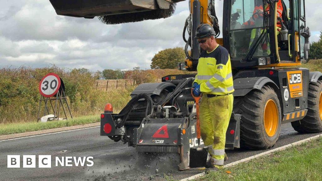 Lincolnshire gives rejected pothole machine a second chance
