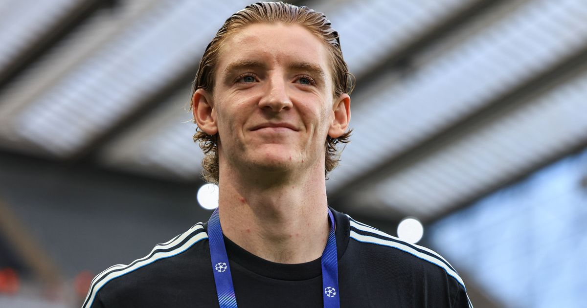 Liverpool and Arsenal given warning as Newcastle star declares "best I've played against" - The Mirror